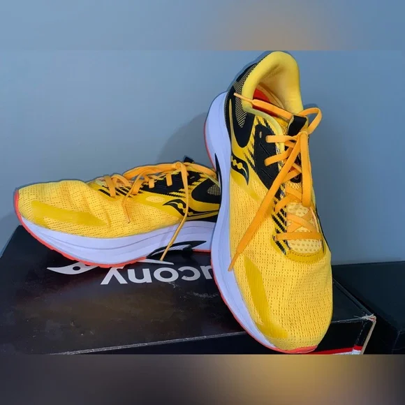 Men Saucony Yellow Shoes - Picture 9 of 9